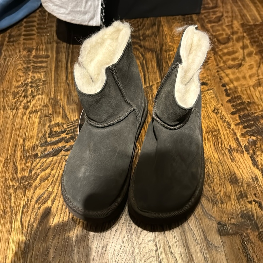UKala Australia boots